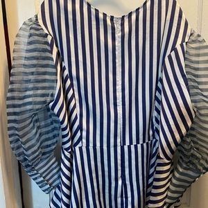 Beautiful navy blue and white see through sleeves blouse Ashley Stewart size 32